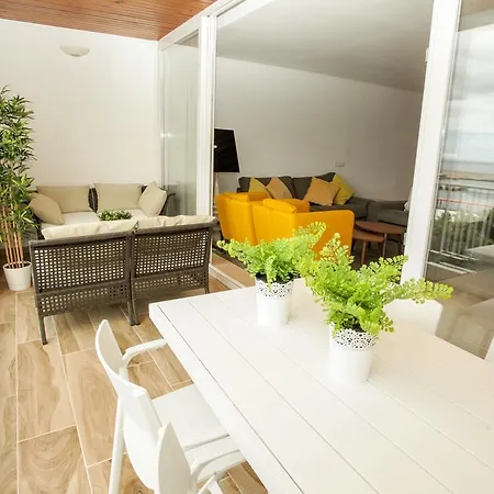 Tenerife Views Apartment *